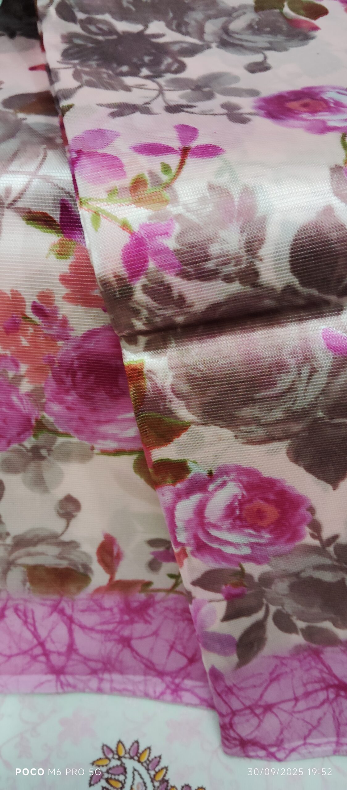 Elegant Pink Brown Floral Printed Saree – Soft Lightweight Daily Wear Saree-2025 - Image 2